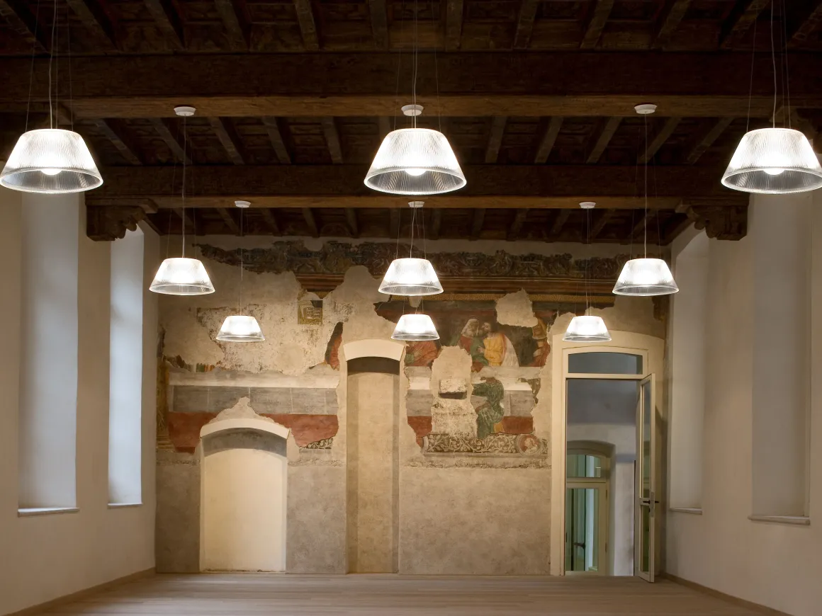 Romeo Moon Suspension 1